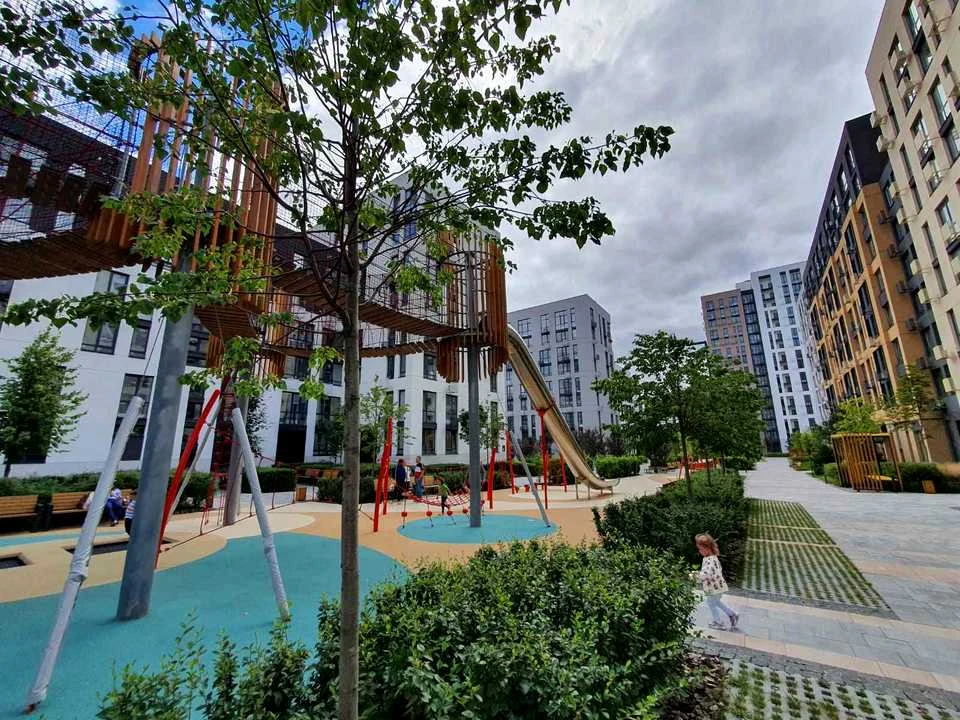 Квартира. Киев, Салютная улица