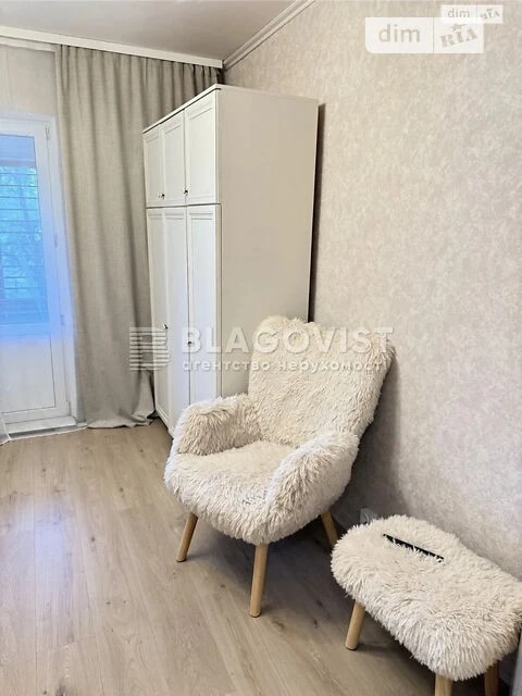 For sale 2-room apartment 50 sq. m. on Trostyanetska Street 2 • ID 3469