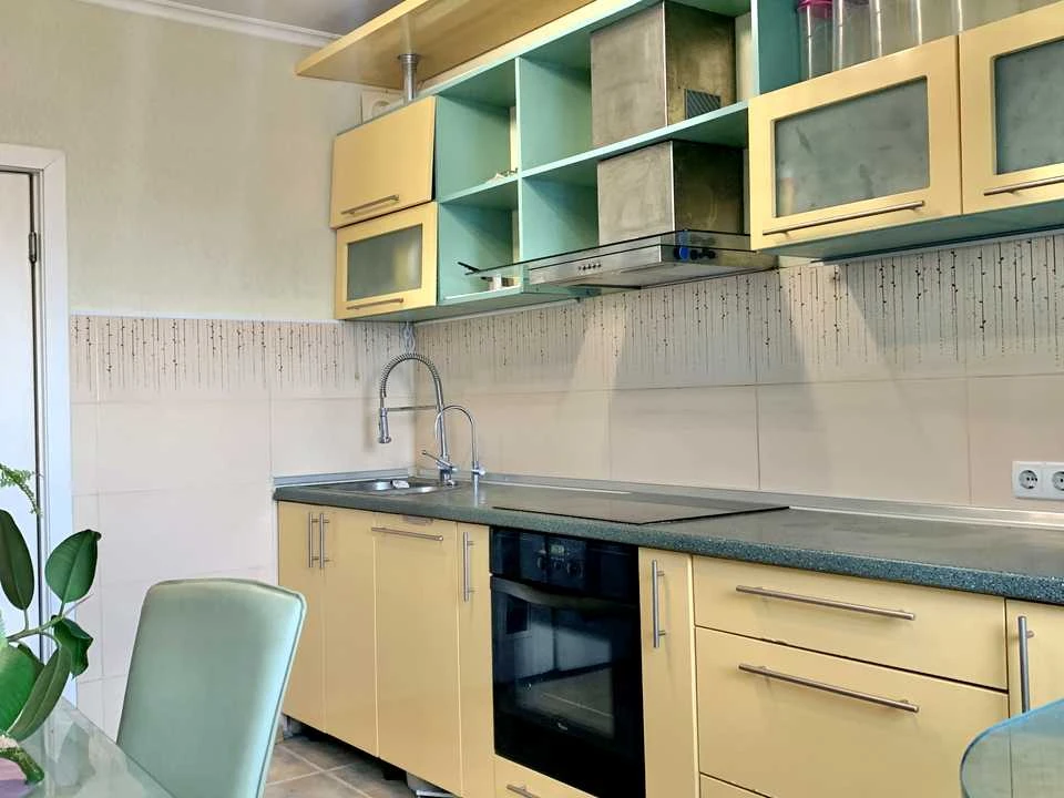 Apartment. Revuцького Street, Kyiv