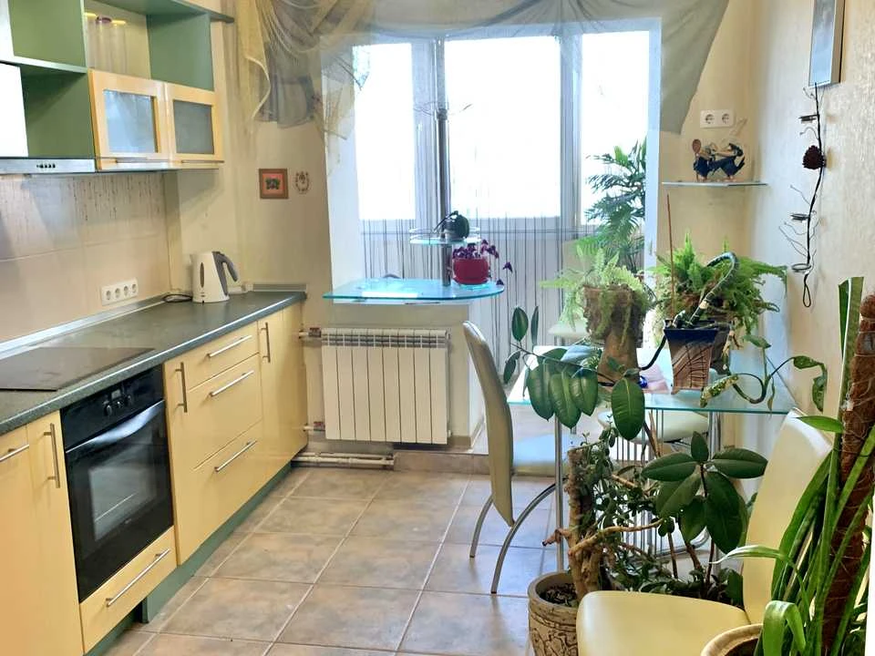 Apartment. Revuцького Street, Kyiv