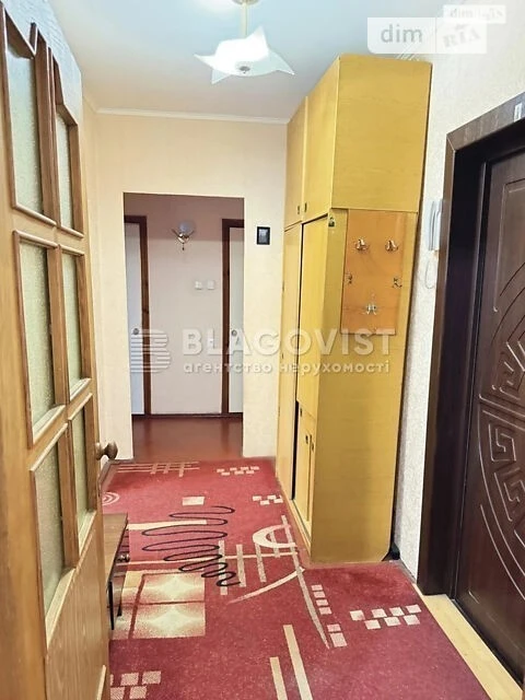 For sale 2-room apartment 50 sq. m. on Trostyanetska Street 2 • ID 3469
