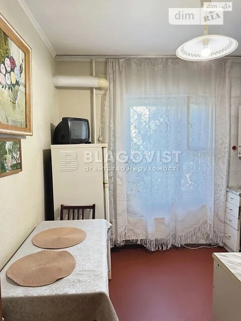 For sale 2-room apartment 50 sq. m. on Trostyanetska Street 2 • ID 3469