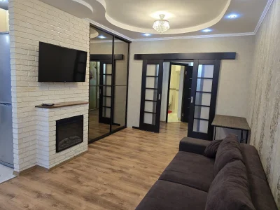 Оренда 2х. кім. просп. Соборності 30