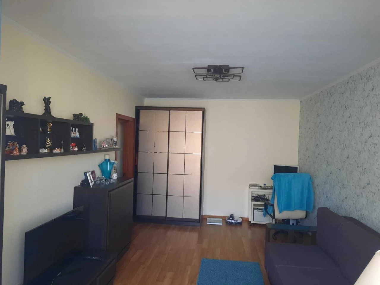 For Sale 1-bedroom apartment on Cheremnykh Street, Troeshchyna