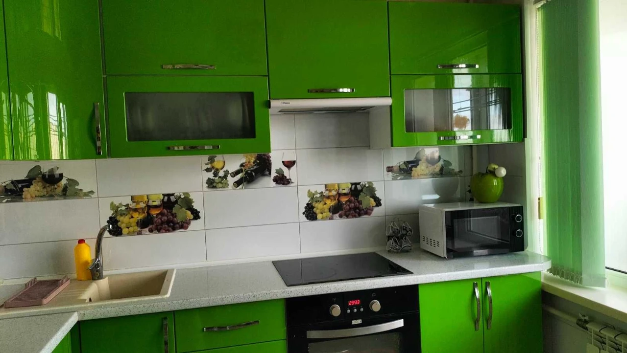 For Sale: 3-room apartment with renovation and furnishings