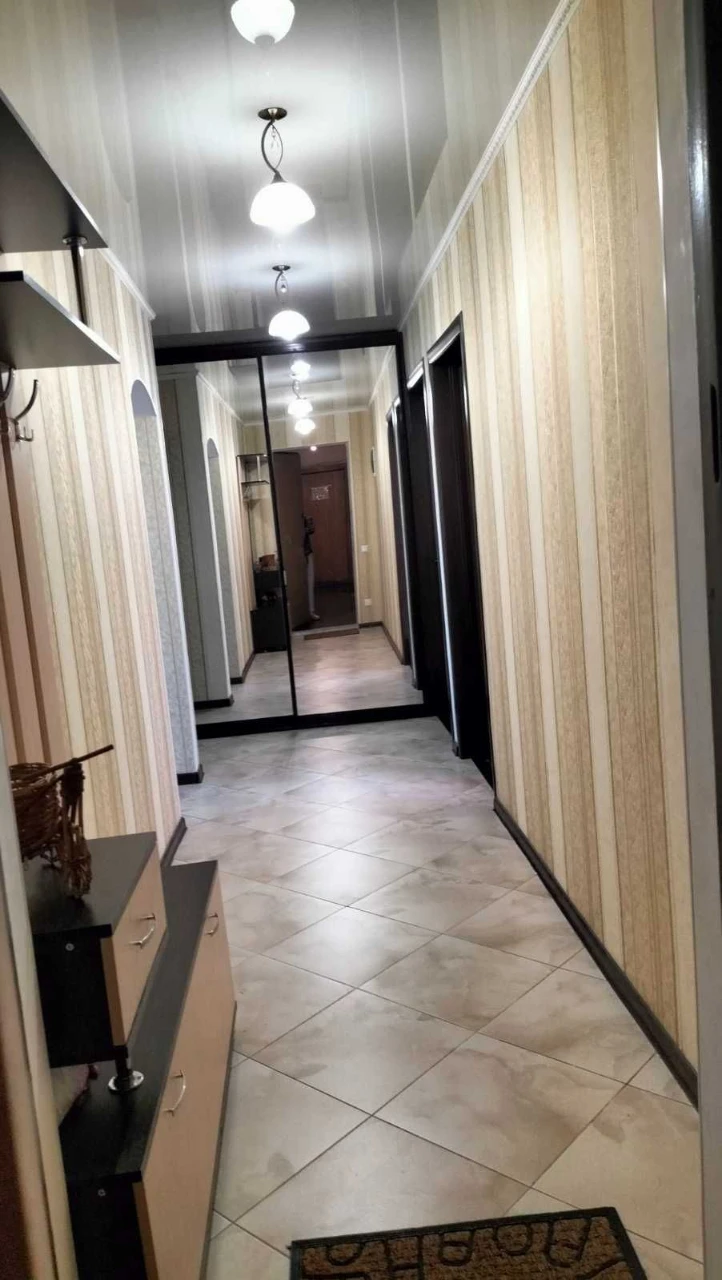 For Sale: 3-room apartment with renovation and furnishings