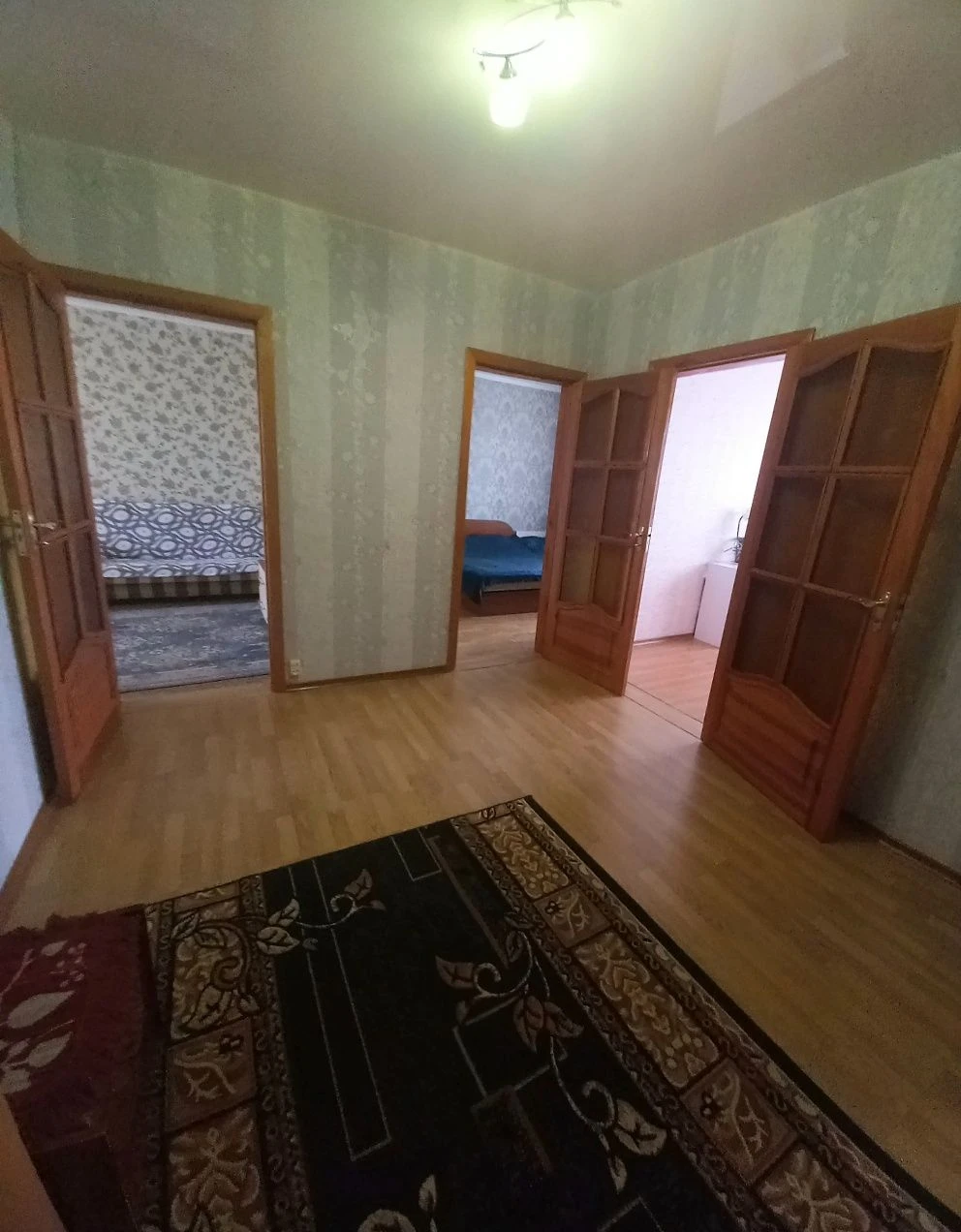 Three-bedroom apartment, metro Теремки, Glushkova st.