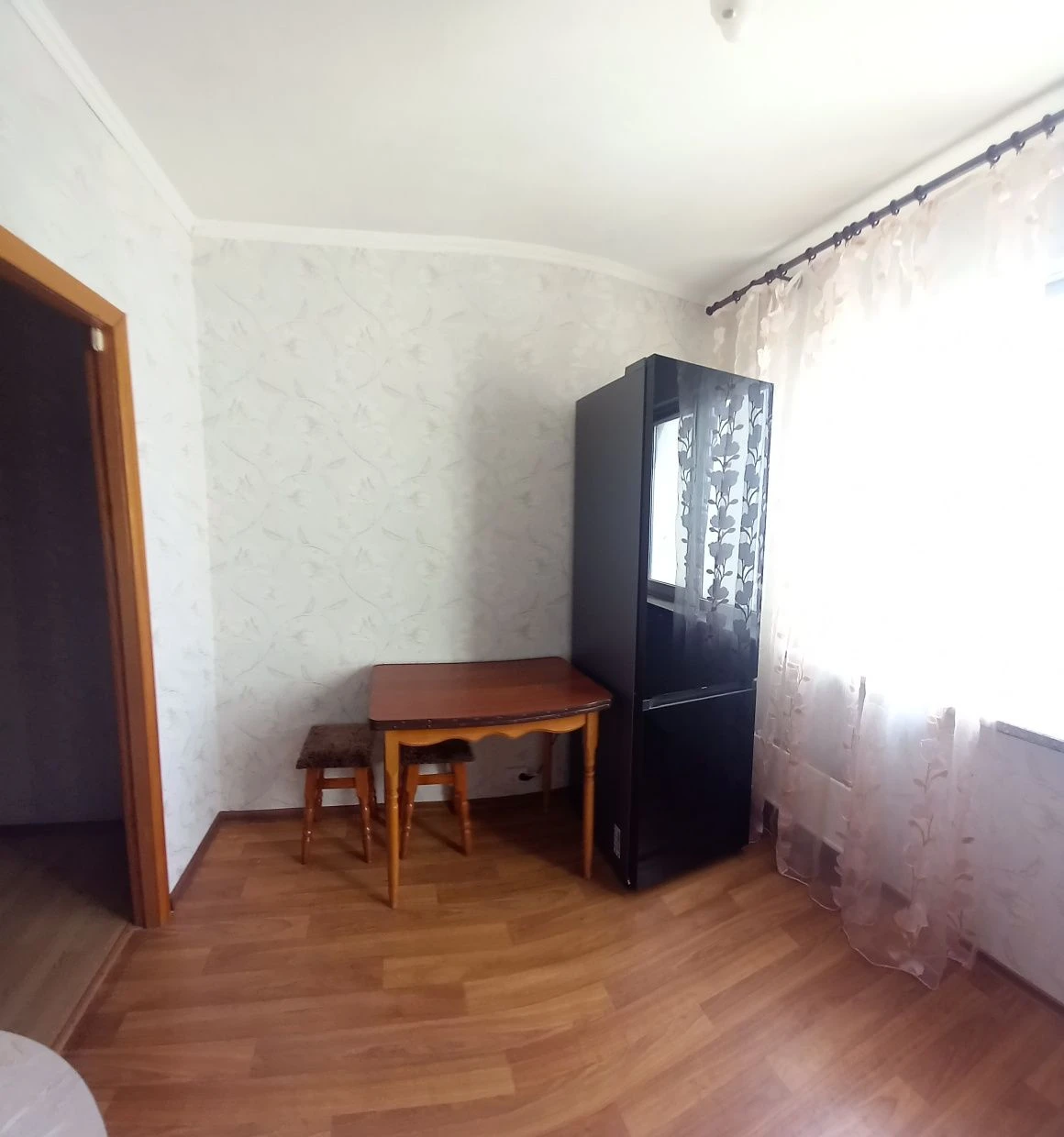 Three-bedroom apartment, metro Теремки, Glushkova st.