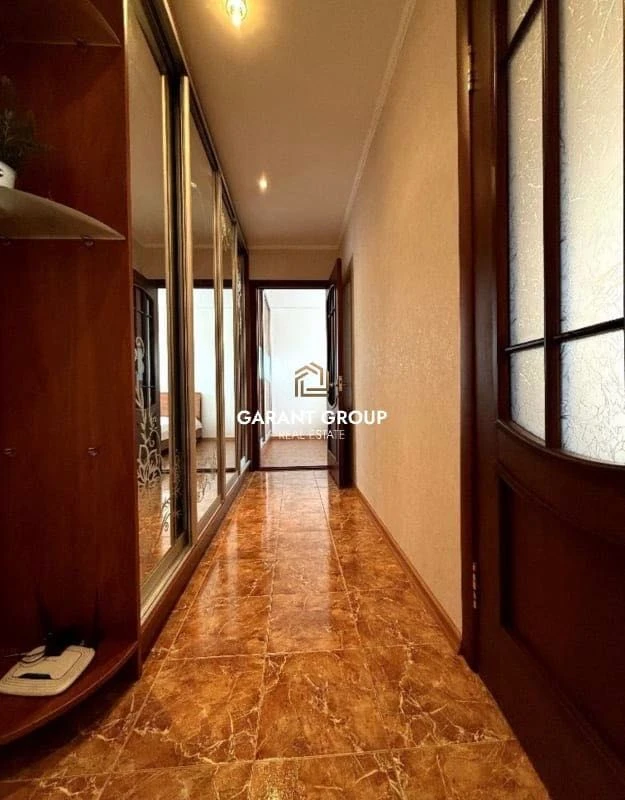 Two-bedroom apartment near the sea in Kyiv district