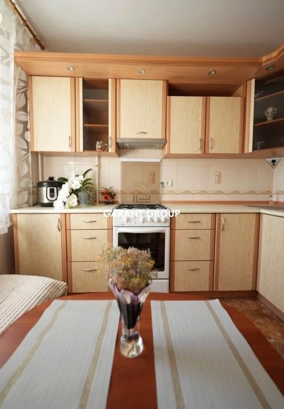 Two-bedroom apartment near the sea in Kyiv district
