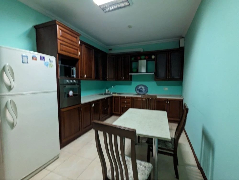 House 600 sq m Office in Pechersk Center OpenSpace+offices Arbitration Available