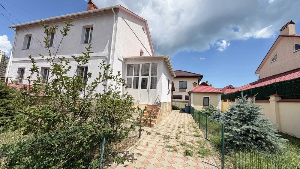 Private house for sale in Druzhny Village