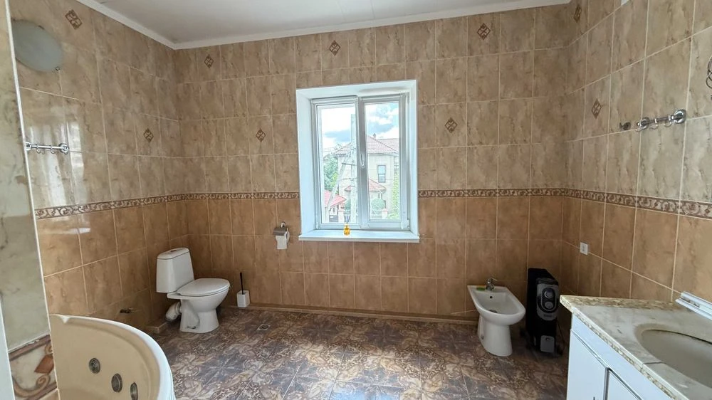 Private house for sale in Druzhny Village