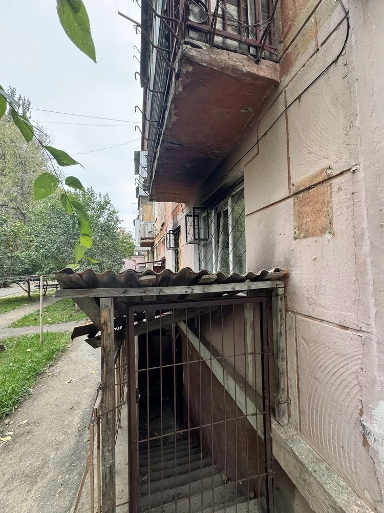One-room apartment for renovation sale