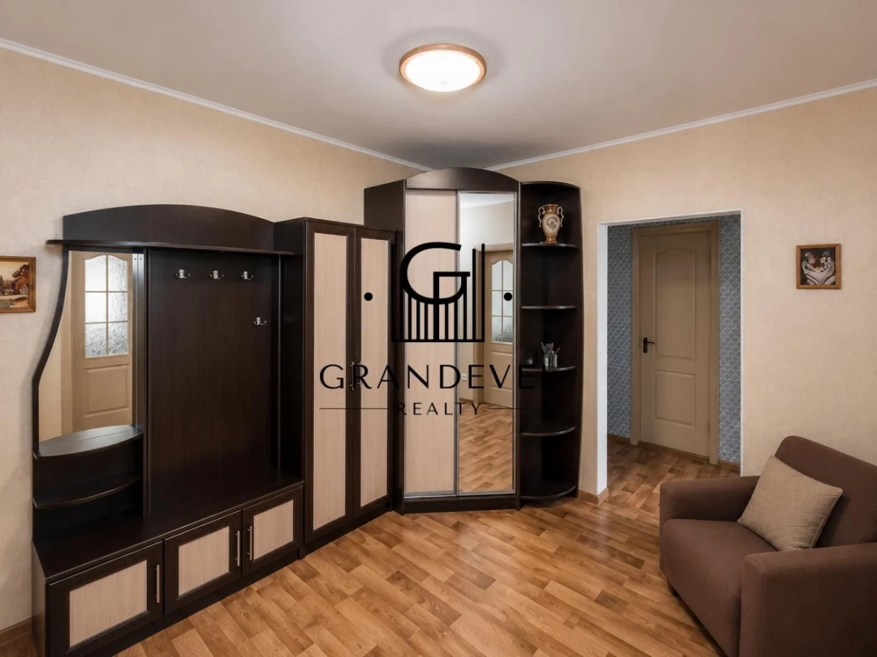 Продаж 3к квартири Максимовича 9А, Голосієвський р-н, Василь