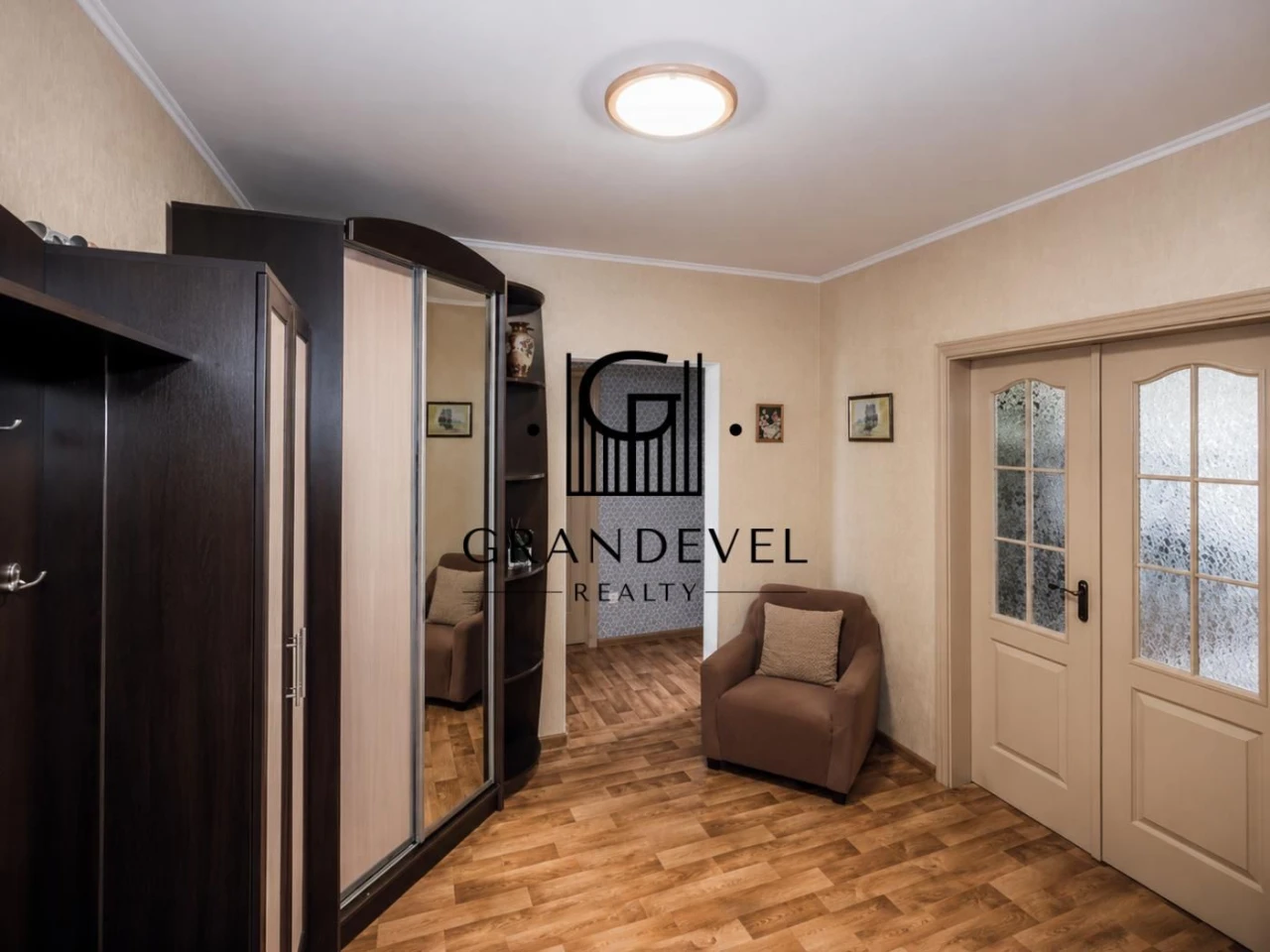 Продаж 3к квартири Максимовича 9А, Голосієвський р-н, Василь