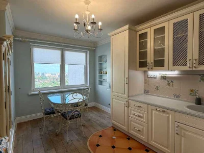 Apartment. Cadet Hay, вул.