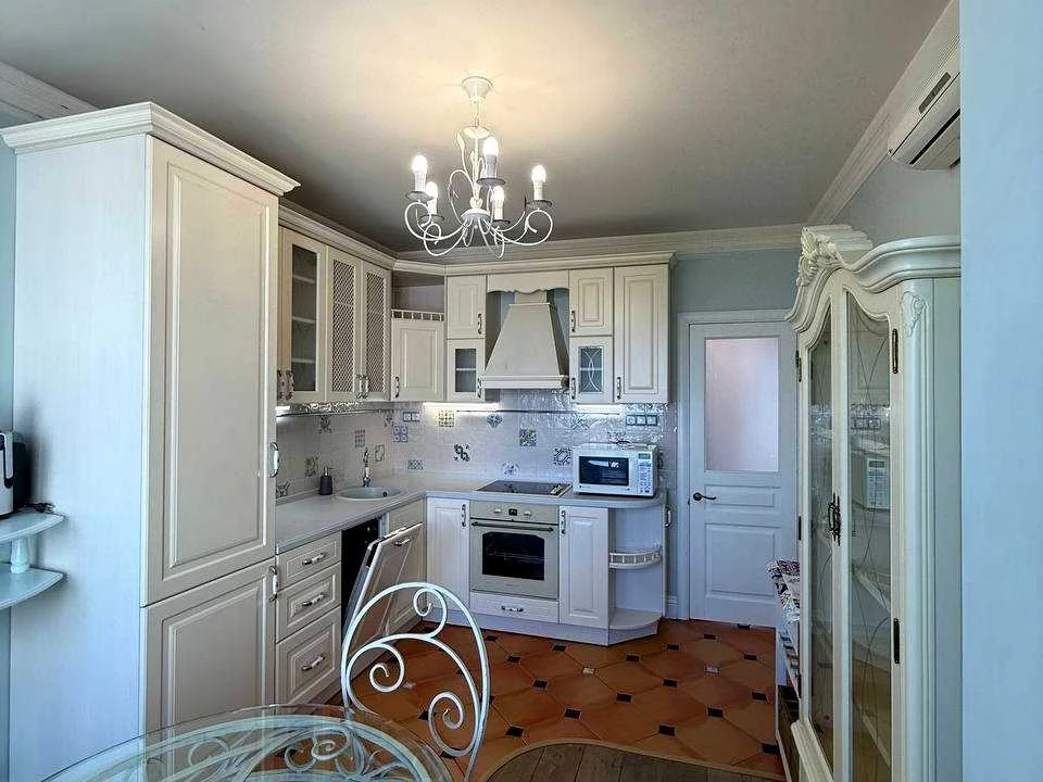 Apartment. Cadet Hay, вул.