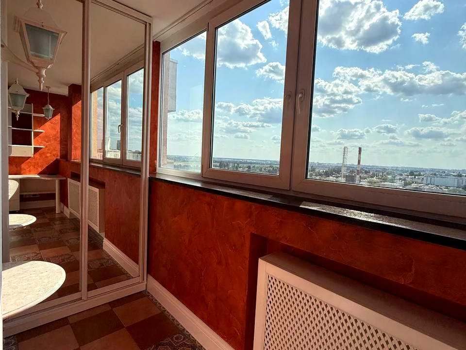Apartment. Cadet Hay, вул.
