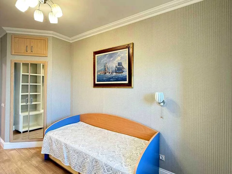 Apartment. Cadet Hay, вул.