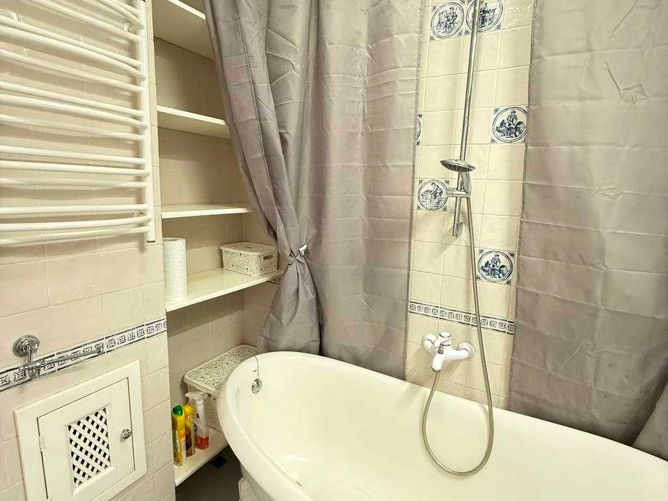 Apartment. Cadet Hay, вул.