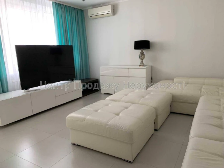 Sale of a 3-room apartment in Kyiv