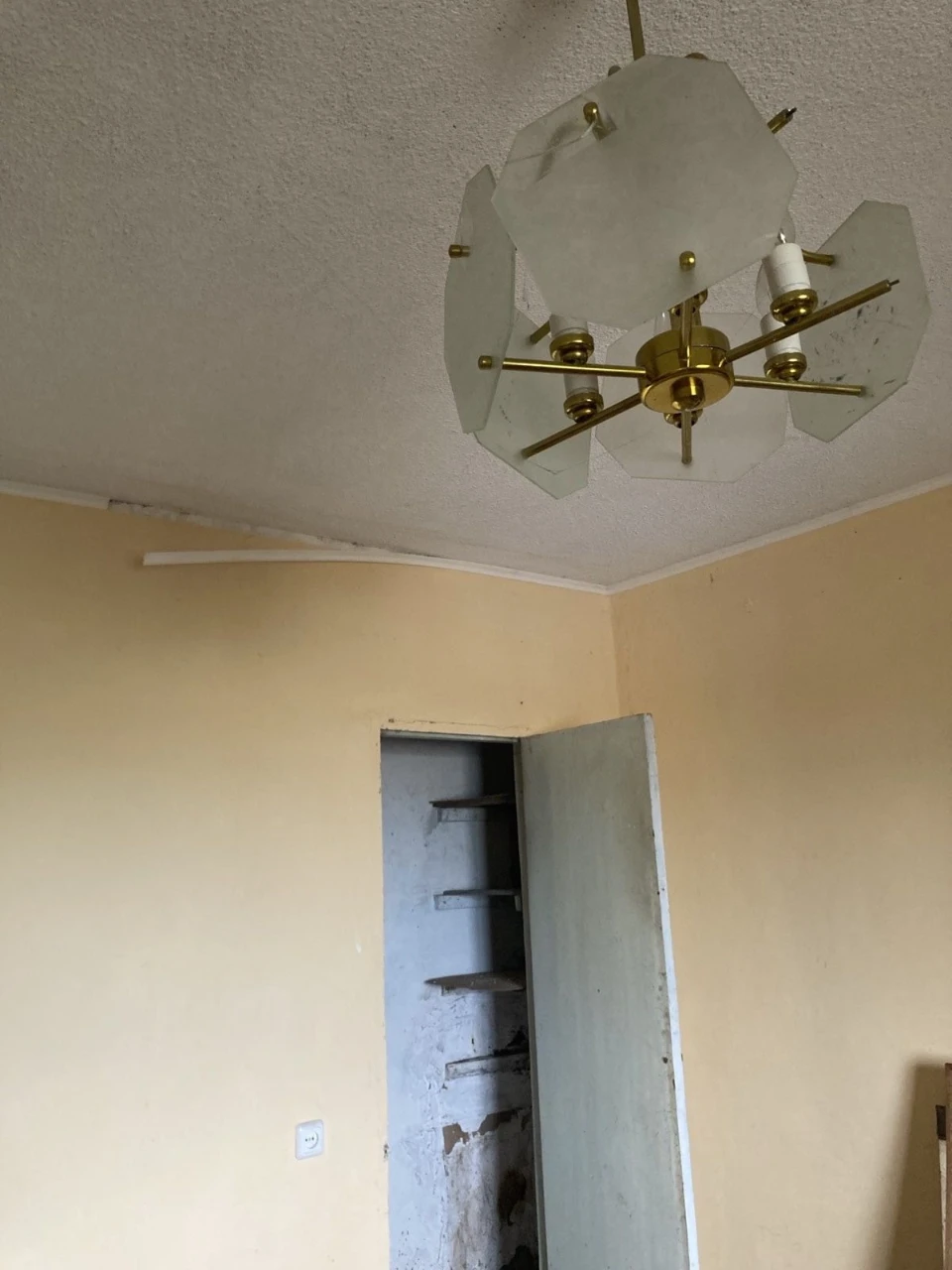 For sale 2-room apartment in Yelizavetovka, Razdelnyansky district