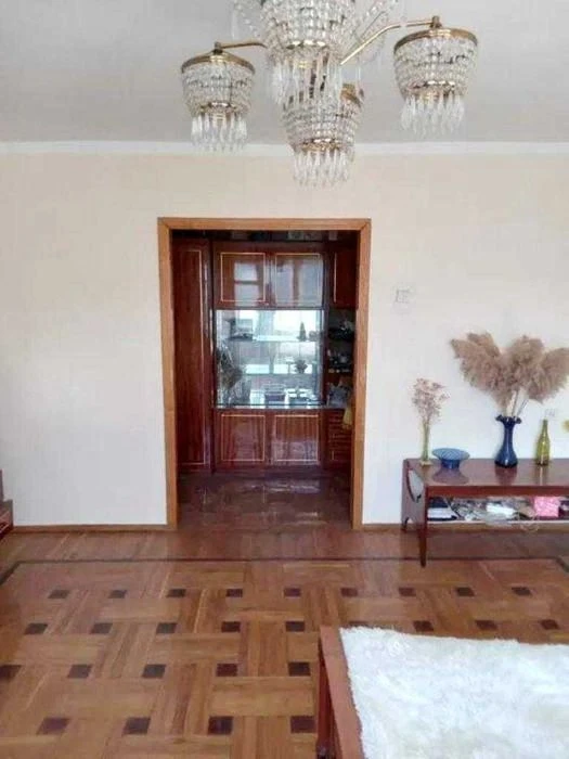 Продам 2-к квартиру, 53 кв.м, 4/9 эт, кирпичный спецпроект,