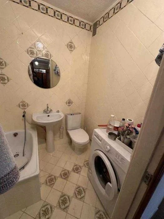 Продам 2-к квартиру, 53 кв.м, 4/9 эт, кирпичный спецпроект,