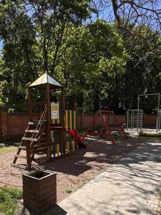 Продам 2-к квартиру, 53 кв.м, 4/9 эт, кирпичный спецпроект,
