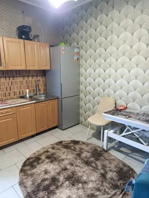 Частина будинку з власним двором. Район Лука. Від власника.
