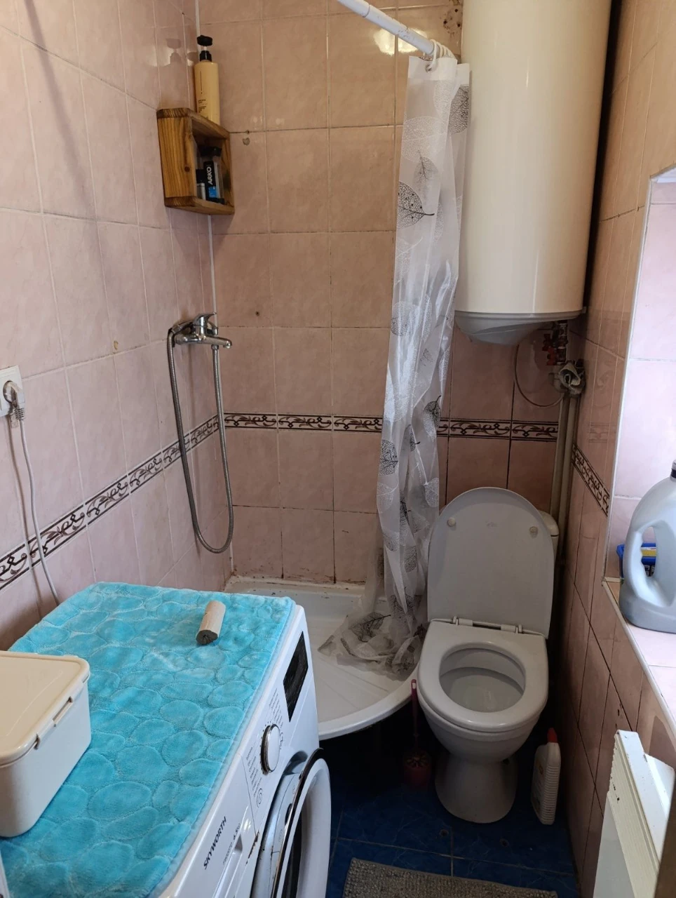 Частина будинку з власним двором. Район Лука. Від власника.