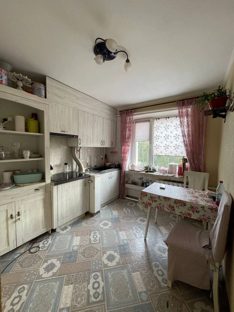 Sale of a 3-room apartment with autonomous heating