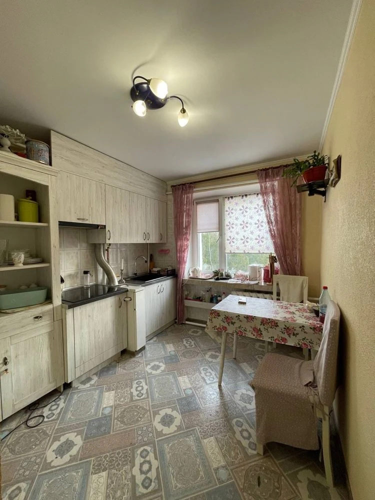 Sale of a 3-room apartment with autonomous heating