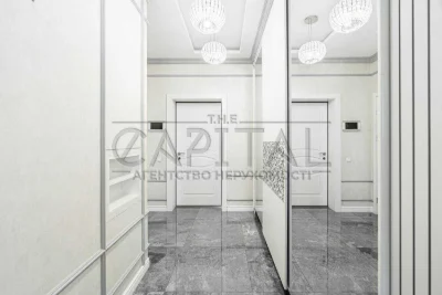 Оренда 4-кімнатної квартири 140 м2 в Royal Tower, Саксаганського 37к