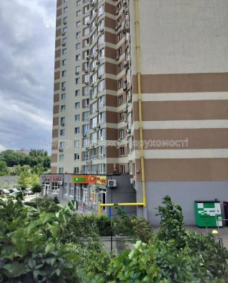 Sale of a 1-bedroom apartment 40 sq.m. in the Family & Friends residential complex, Kyiv, 14
