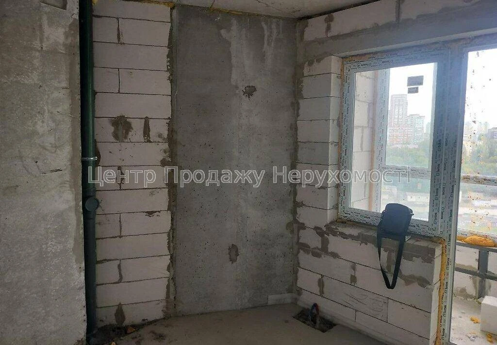 Sale of a 1-bedroom apartment 40 sq.m. in the Family & Friends residential complex, Kyiv, 14