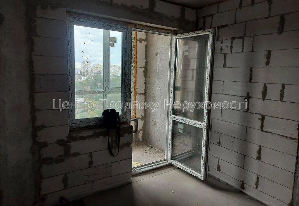 Sale of a 1-bedroom apartment 40 sq.m. in the Family & Friends residential complex, Kyiv, 14