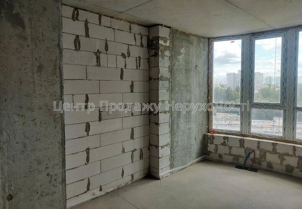 Sale of a 1-bedroom apartment 40 sq.m. in the Family & Friends residential complex, Kyiv, 14