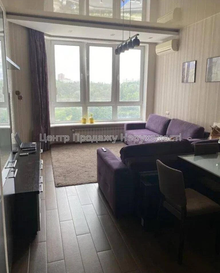 Sale of a 2-room apartment, 60 sq m, 14/25 floors, "Pory Roku" residential complex, Kyiv.