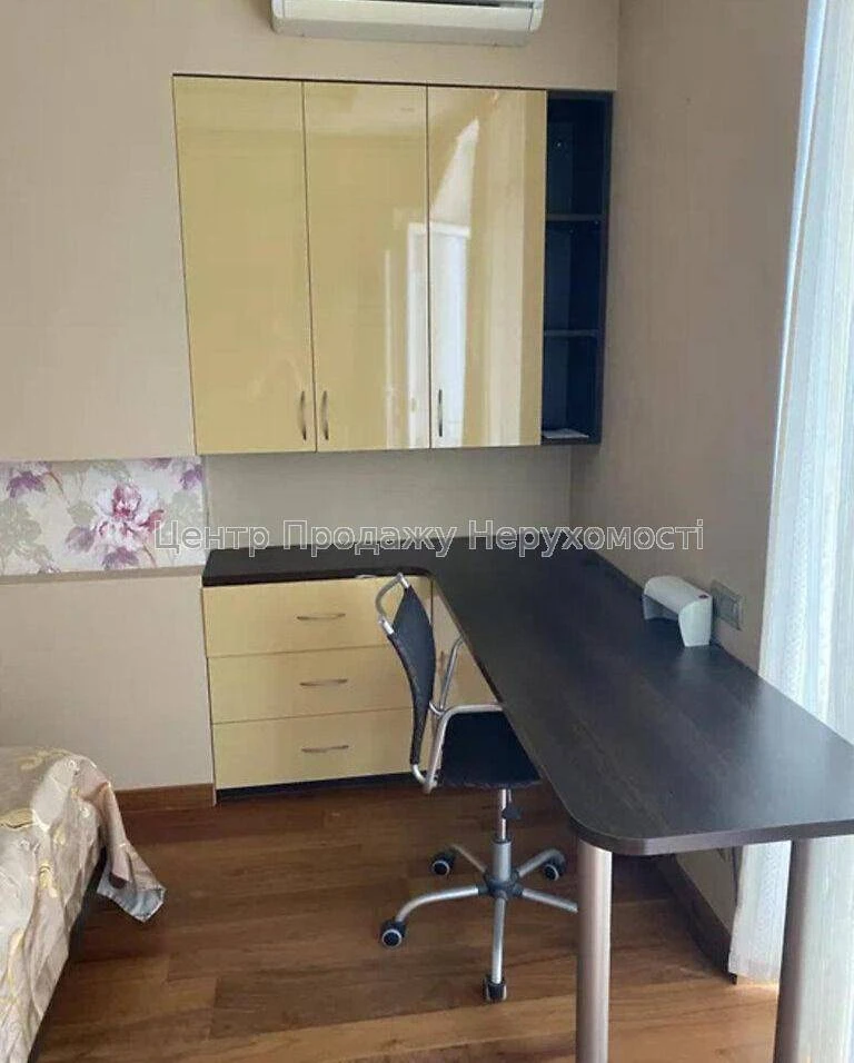 Sale of a 2-room apartment, 60 sq m, 14/25 floors, "Pory Roku" residential complex, Kyiv.