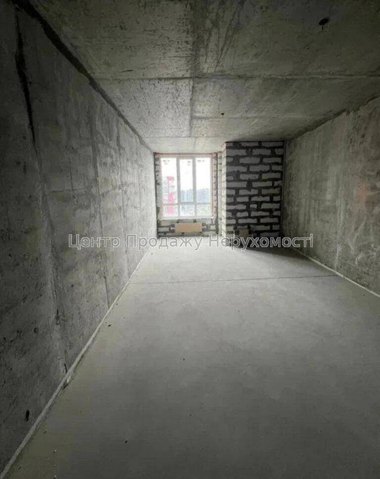 Sale of a 1-bedroom apartment 32 sq.m., 24/26 floor, Kahovska residential complex, Kyiv