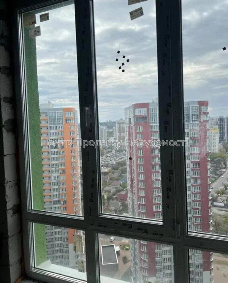 Sale of a 1-bedroom apartment 32 sq.m., 24/26 floor, Kahovska residential complex, Kyiv