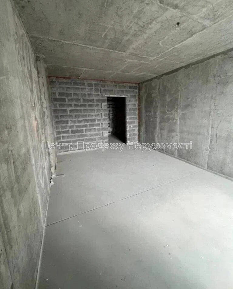 Sale of a 1-bedroom apartment 32 sq.m., 24/26 floor, Kahovska residential complex, Kyiv
