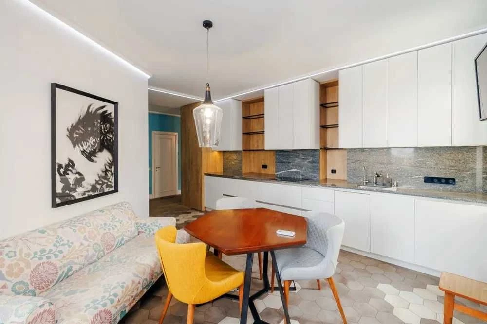 3-bedroom apartment for sale, Euro-renovation, Demiiwskaya Lobanovsky 1