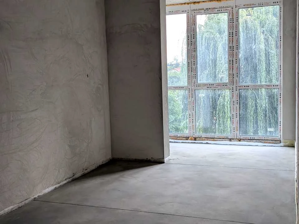 Apartment. Ivano-Frankivsk, Hnat Hotkevych Street