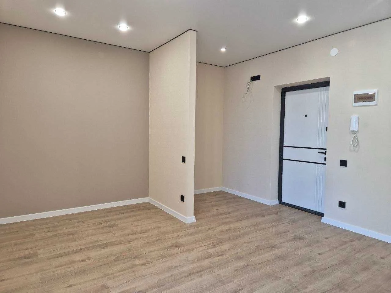 Apartment for Sale: One-bedroom apartment, Brailka, Pelustkovy 6/9 floor, 41 sq m
