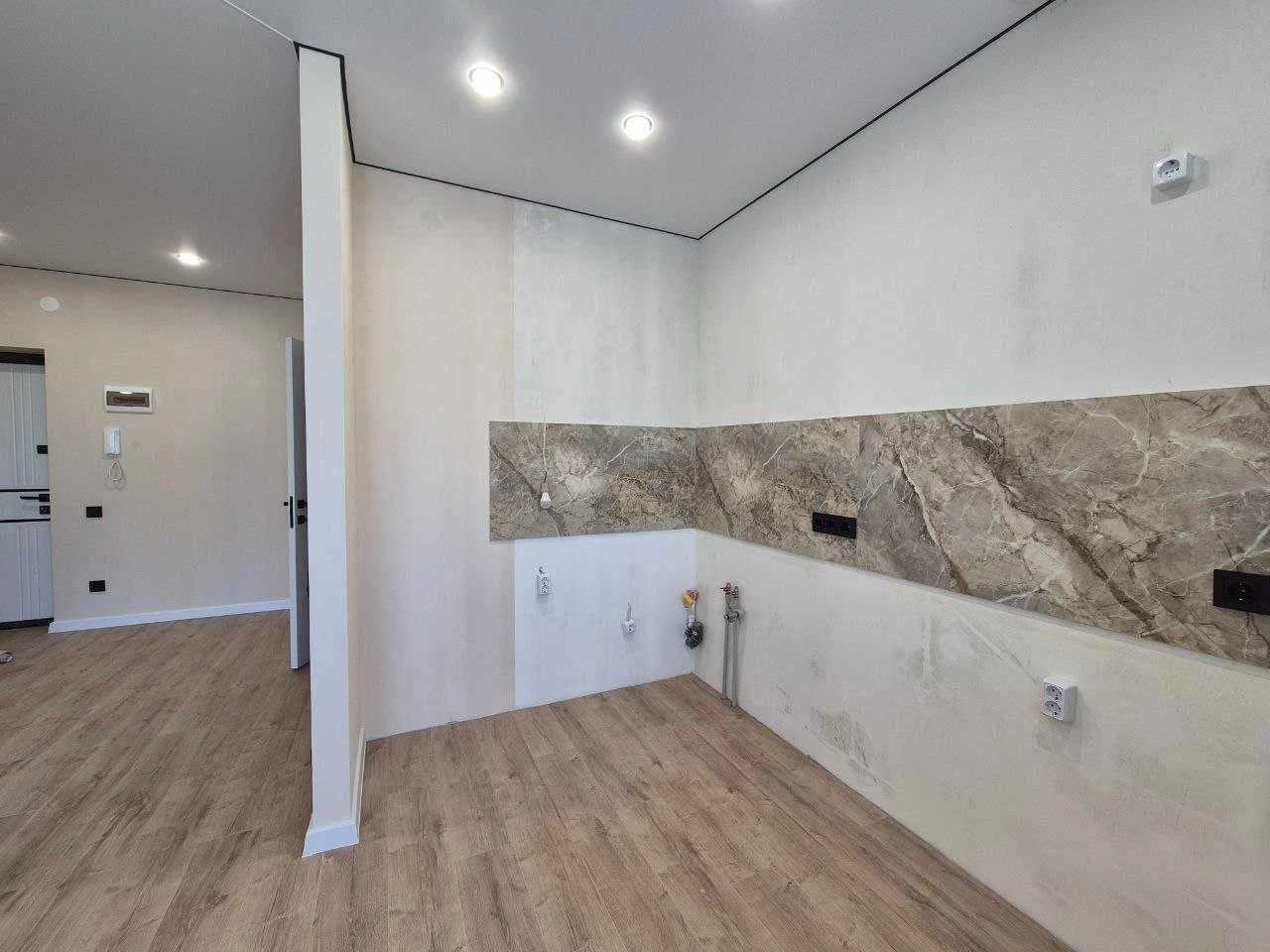 Apartment for Sale: One-bedroom apartment, Brailka, Pelustkovy 6/9 floor, 41 sq m