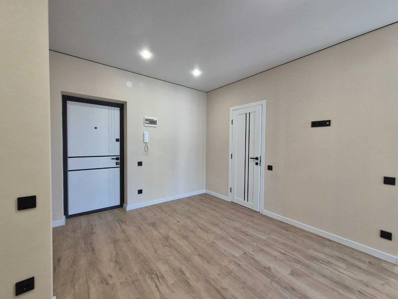 Apartment for Sale: One-bedroom apartment, Brailka, Pelustkovy 6/9 floor, 41 sq m