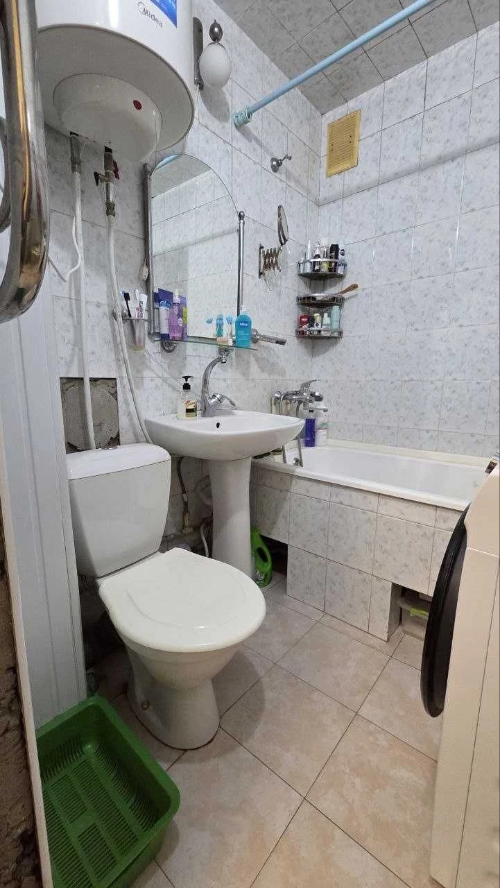 Продажа 1-комнатной квартиры в кирпичном доме на ул. Левитана